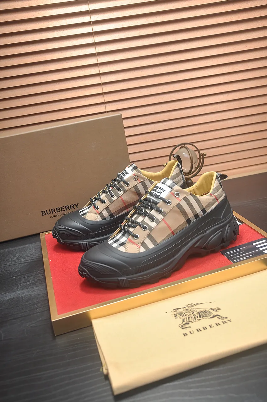 Men's shoes 💰640💶[Burberry] (cowhide lining) classic low-top sneakers｜Imported cowhide with classic plaid fabric｜Cow leather lining｜Original outsole｜Fine workmanship and comfortable to wear Size: 38-44 (customized at 45)